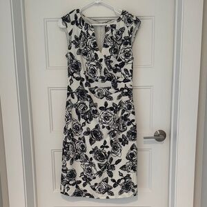 Adrianna Papell black and white dress size 8
